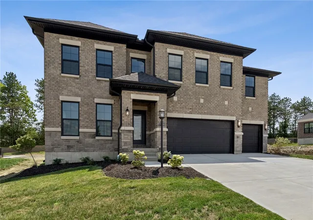 2nd image of 39 Glasgow St #0035, Springboro, OH 45066 | MLS# 956657