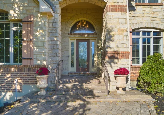 2nd image of 7491 Country Brook Ct, Springboro, OH 45066 | MLS# 956652