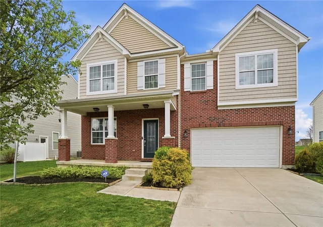 Homes for sale in Tipp City, OH | 2571 Sunset Maple Dr, Tipp City, OH 45371 | MLS# 956598