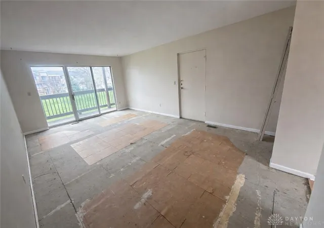 5th image of 5675 Coach Dr #D, Dayton, OH 45440 | MLS# 956750
