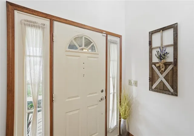 Homes for sale in Springfield, OH | 3475 Kenerly St, Springfield, OH 45502 | MLS# 956315
