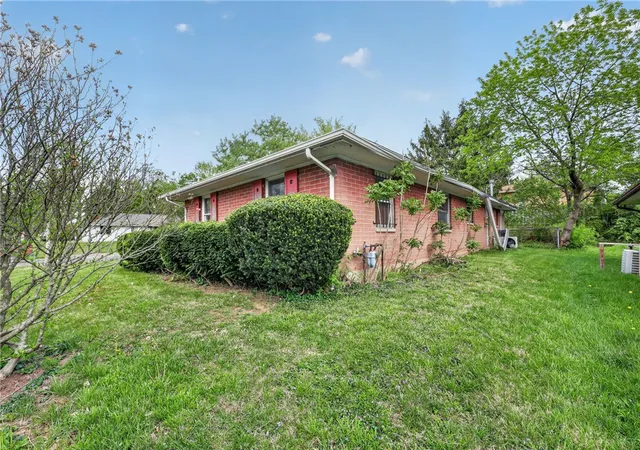 Homes for sale in Dayton, OH | 4372 Ardery Dr, Dayton, OH 45406 | MLS# 956437