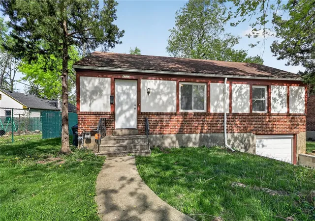 Photo 1 of Sale Pending at 4220 Daleview Ave, Dayton, OH 45405 | MLS# 956722 | Listing updated on 2026-07-22