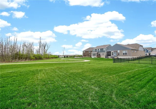 28th image of 10023 Washington Glen Dr, Washington Twp, OH 45458 | MLS# 956995
