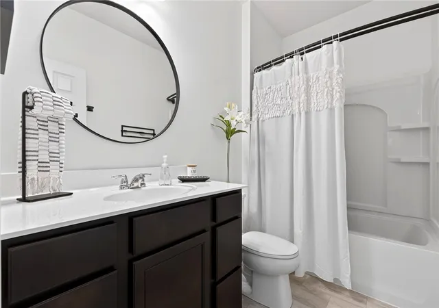 5th image of 10023 Washington Glen Dr, Washington Twp, OH 45458 | MLS# 956995