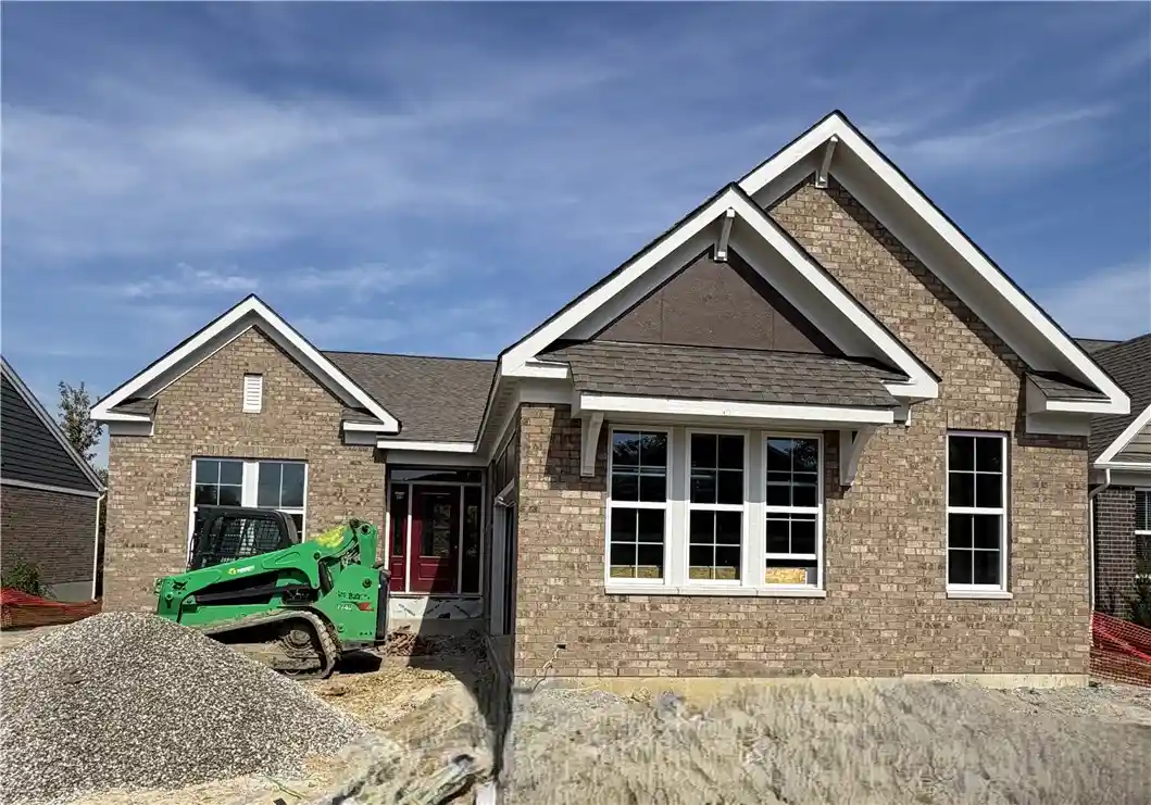 Photo 3 of Sale Pending at 4518 Renaissance Park, Franklin, OH 45005 | MLS# 957058 | Listing updated on 2026-10-27
