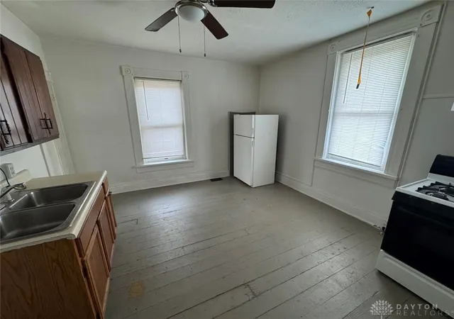2nd image of 707 W High St, Springfield, OH 45506 | MLS# 957149