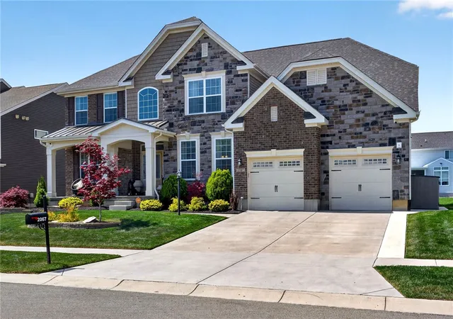 4th image of 2067 Silver Linden Dr, Tipp City, OH 45371 | MLS# 957166