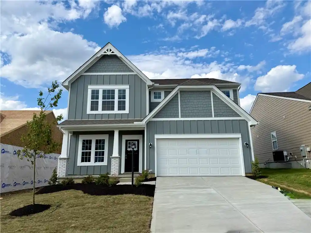 Photo 1 of Sale Pending at 130 Magnolia Ln, Springboro, OH 45066 | MLS# 957281 | Listing updated on 2026-10-17