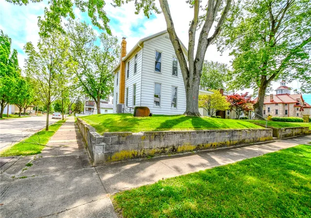 5th image of 138 E Main St, West Carrollton, OH 45449 | MLS# 957282