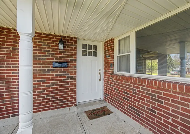2nd image of 5944 Corsica Dr, Dayton, OH 45424 | MLS# 956189