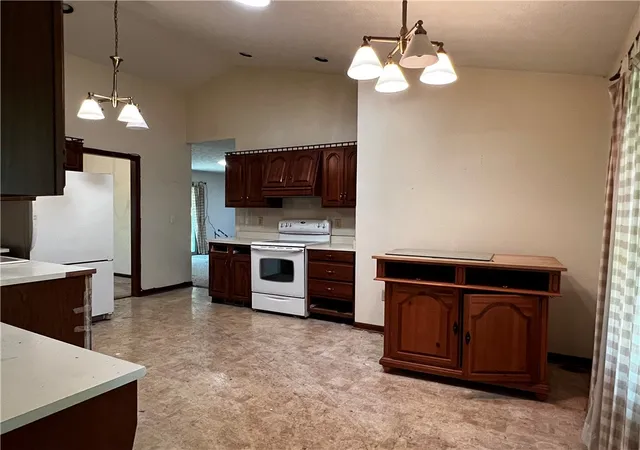 Homes for sale in Beavercreek, OH | 3399 Mill Run Dr, Beavercreek, OH 45432 | MLS# 957085