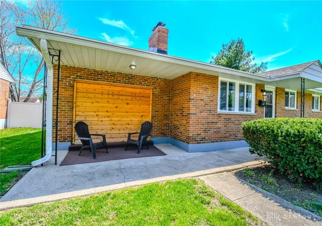 Photo 3 of Single family home for sale at 550 Alma Ave, Miamisburg, OH 45342 | MLS# 957201 | Listing updated on 2026-05-06