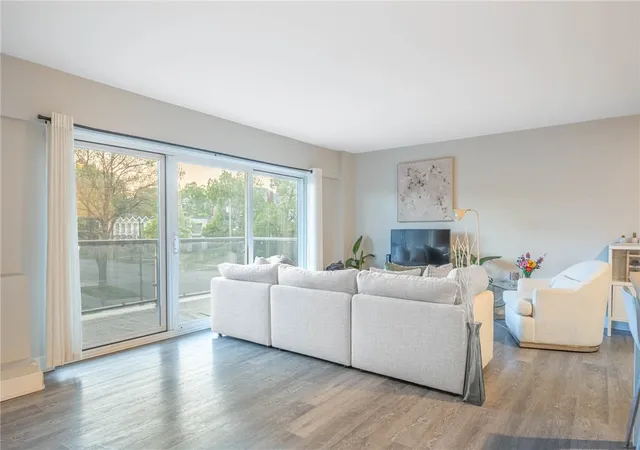 Photo 4 of Condo for sale at 2200 Victory Pkwy #710, Cincinnati, OH 45206 | MLS# 957417 | Listing updated on 2026-05-18