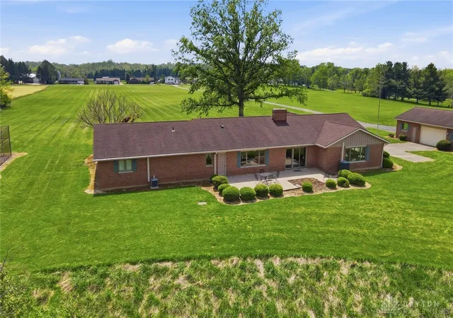Homes for sale in Waynesville, OH | 5669 O'Neall Rd, Waynesville, OH 45068 | MLS# 957535