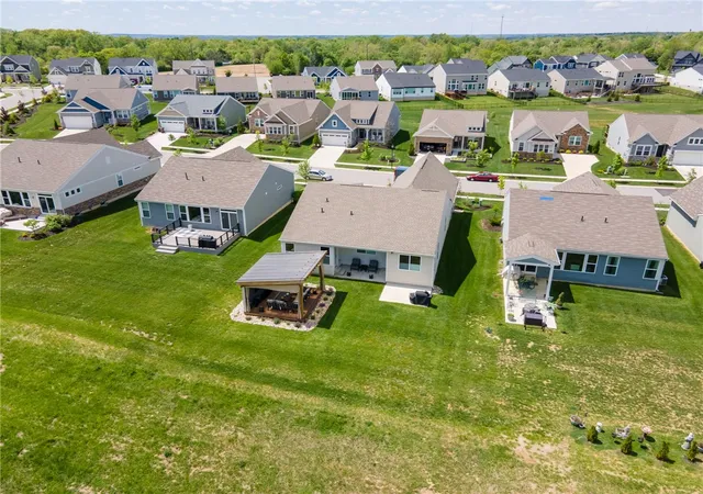 Photo 4 of Single family home for sale at 1953 Prestwick Bnd, Miamisburg, OH 45342 | MLS# 957547 | Listing updated on 2026-10-03