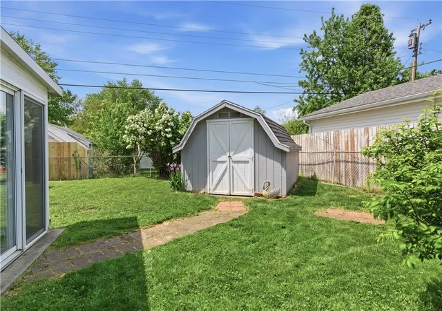 Homes for sale in Xenia, OH | 403 Ridgebury Dr, Xenia, OH 45385 | MLS# 957422