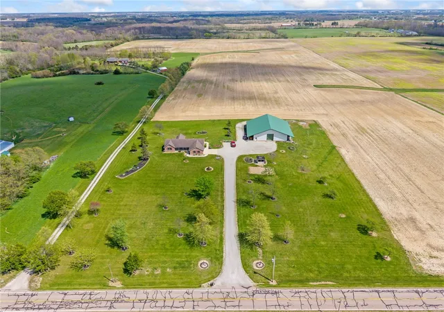 Photo 4 of Sale Pending at 7855 N Brad Bloomer Rd, Bradford, OH 45308 | MLS# 957242 | Listing updated on 2026-10-02