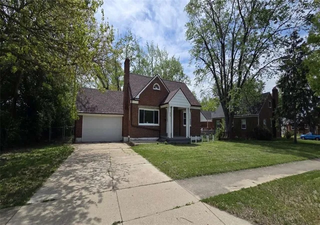 2nd image of 804 E Stroop Rd, Dayton, OH 45429 | MLS# 957361