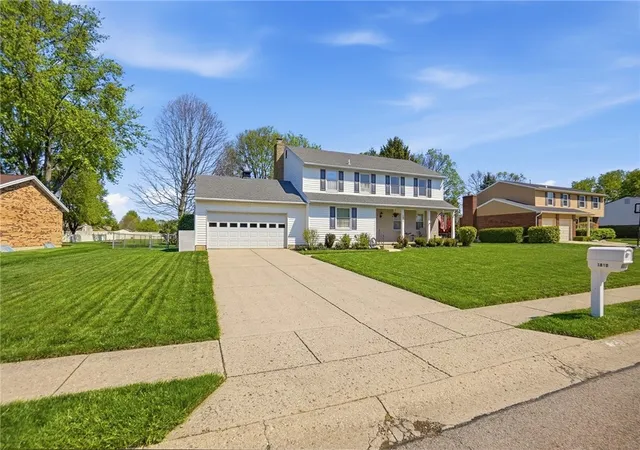 Homes for sale in Piqua, OH | 1810 Carlyle Dr, Piqua, OH 45356 | MLS# 957622