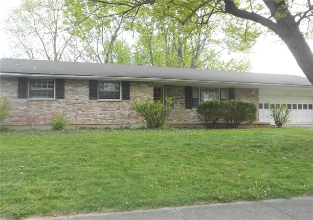 Homes for sale in Vandalia, OH | 327 Reichard Dr, Vandalia, OH 45377 | MLS# 957709