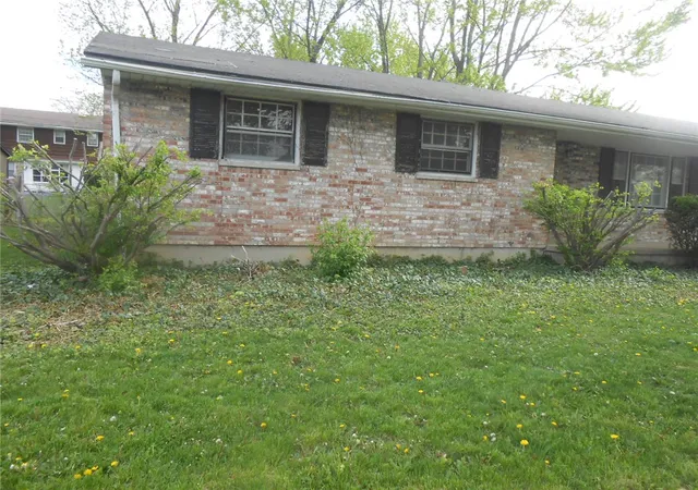 Homes for sale in Vandalia, OH | 327 Reichard Dr, Vandalia, OH 45377 | MLS# 957709