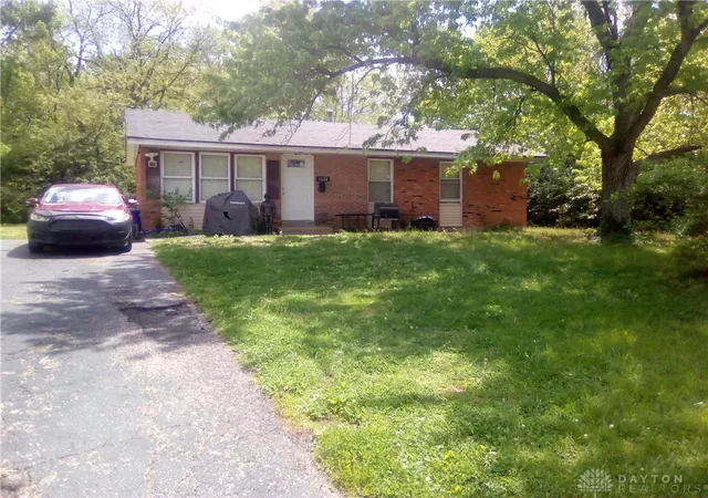 Homes for sale in Dayton, OH | 1322 Clement Ave, Dayton, OH 45417 | MLS# 957732