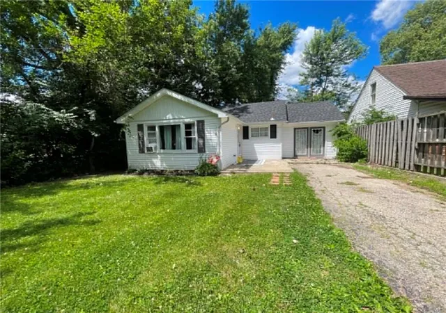 Homes for sale in Harrison Twp, OH | 6967 Sennett, Harrison Twp, OH 45414 | MLS# 957686