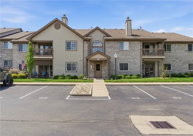 1st image of 1680 Piper Ln #205, Dayton, OH 45440 | MLS# 957706
