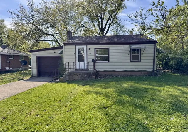 Homes for sale in Dayton, OH | 2239 Esmeralda Ave, Dayton, OH 45406 | MLS# 957798