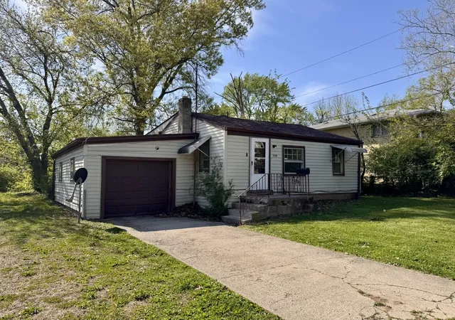 Homes for sale in Dayton, OH | 2239 Esmeralda Ave, Dayton, OH 45406 | MLS# 957798