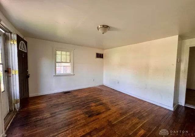 Homes for sale in Dayton, OH | 2239 Esmeralda Ave, Dayton, OH 45406 | MLS# 957798