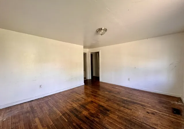 Homes for sale in Dayton, OH | 2239 Esmeralda Ave, Dayton, OH 45406 | MLS# 957798