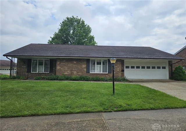 Homes for sale in Springfield, OH | 1141 W Brixton Dr, Springfield, OH 45503 | MLS# 957824
