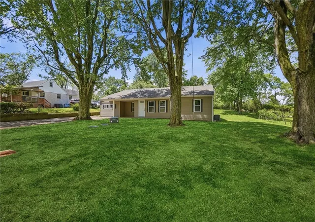 1st image of 9615 Roberts Dr, Franklin, OH 45005 | MLS# 957969