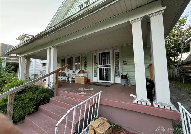 Homes for sale in Dayton, OH | 405 Kenilworth Ave, Dayton, OH 45405 | MLS# 957977