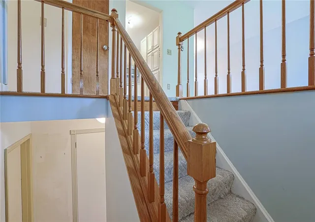 Homes for sale in Batavia, OH | 128 Maplewood Dr, Batavia, OH 45103 | MLS# 957938