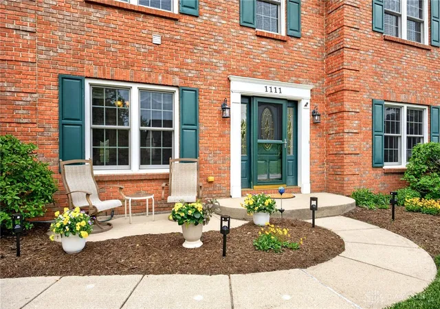 3rd image of 1111 Chisolm Trl, Washington Twp, OH 45458 | MLS# 957761