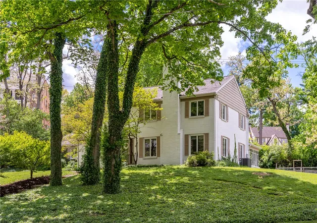 4th image of 84 Thruston Blvd, Dayton, OH 45409 | MLS# 957784