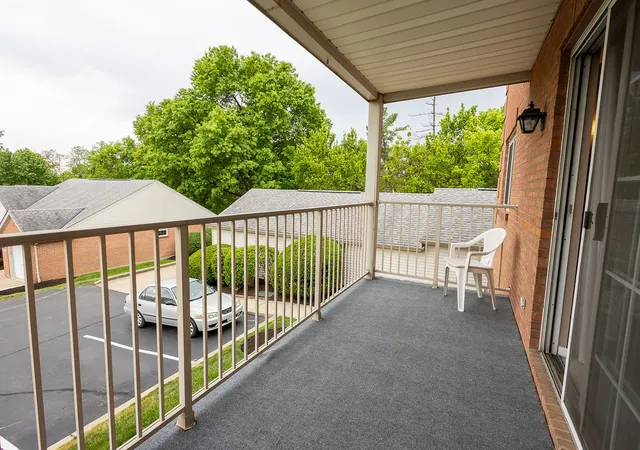 Listing Photo 2 - Condo for sale in building located at 5769 Cheviot Rd, Green Twp, OH 45247 - Unit #2A