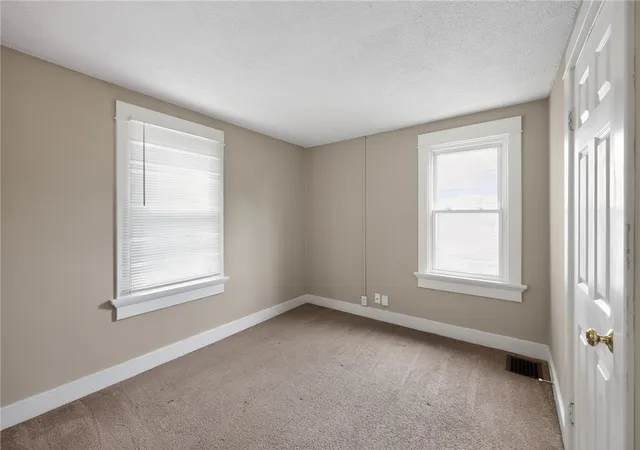 Homes for sale in Dayton, OH | 2122 S Smithville Rd, Dayton, OH 45420 | MLS# 957305
