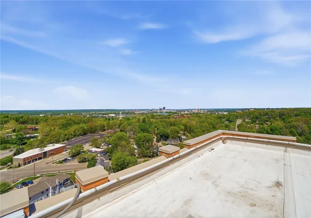 2nd image of 2230 S Patterson Blvd, Dayton, OH 45409