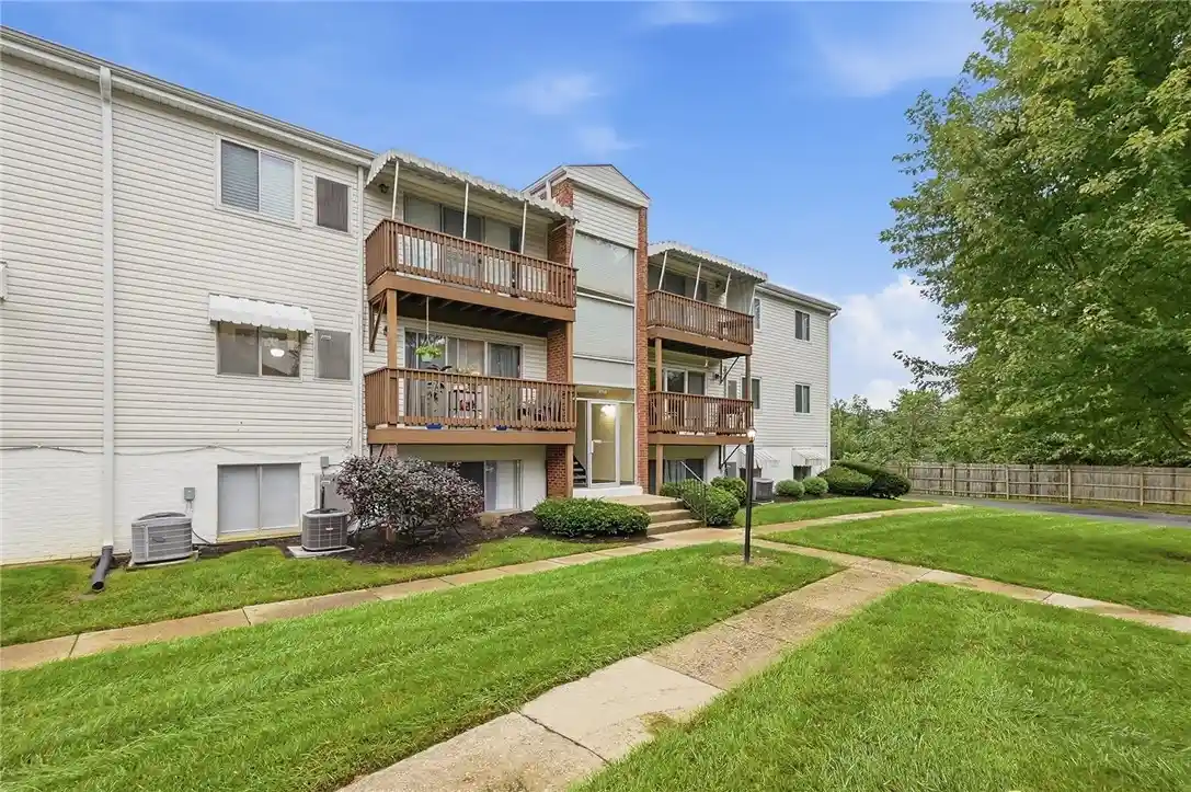 Listing Photo 1 - Condo for sale in 5715 E Coach Dr located at 5715 E Coach Dr, Dayton, OH 45440 - Unit #159