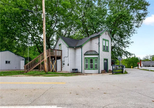 Homes for sale in Wayne Twp, OH | 9911 N Cincinnati Columbus Rd, Wayne Twp, OH 45068 | MLS# 957996