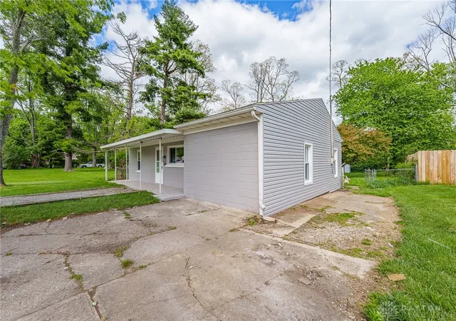 Homes for sale in Springfield Twp, OH | 330 Saint Paul Ave, Springfield Twp, OH 45504 | MLS# 958126