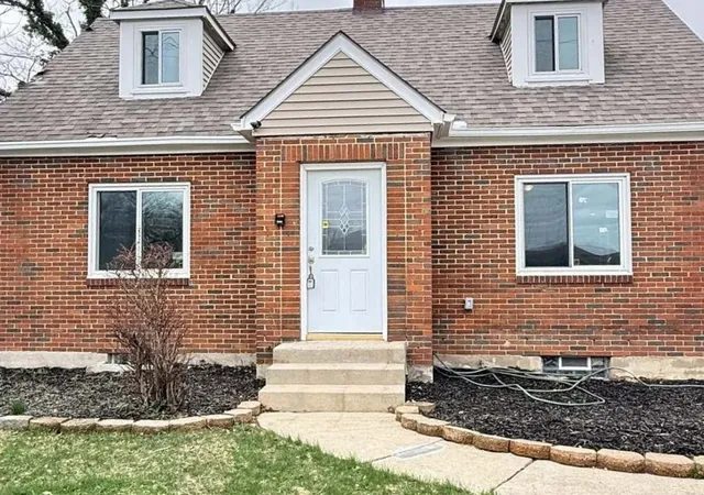 Homes for sale in Englewood, OH | 6937 N Main St, Englewood, OH 45415 | MLS# 957877