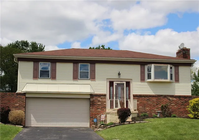 1st image of 7031 Union Schoolhouse Rd, Dayton, OH 45424 | MLS# 958151