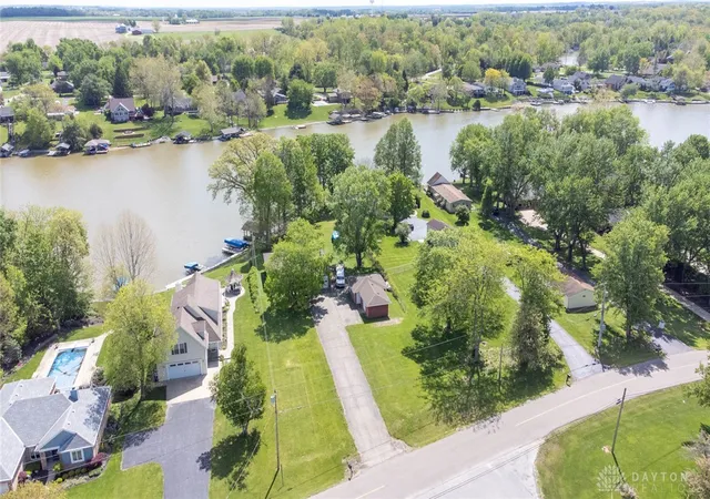 Homes for sale in Eaton, OH | 104 W Lakengren Dr, Eaton, OH 45320 | MLS# 958084