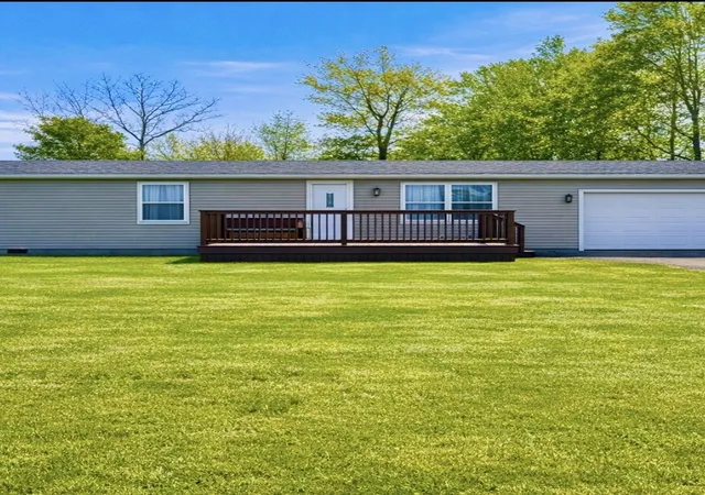 Homes for sale in Springfield, OH | 5840 S Pitchin Rd, Springfield, OH 45502 | MLS# 958175
