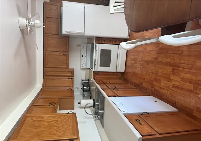 Photo 3 of Single family home for sale at 5840 S Pitchin Rd, Springfield, OH 45502 | MLS# 958175 | Listing updated on 2026-08-01